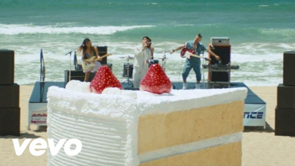 DNCE Cake By The Ocean Traduzione in italiano testo e Video