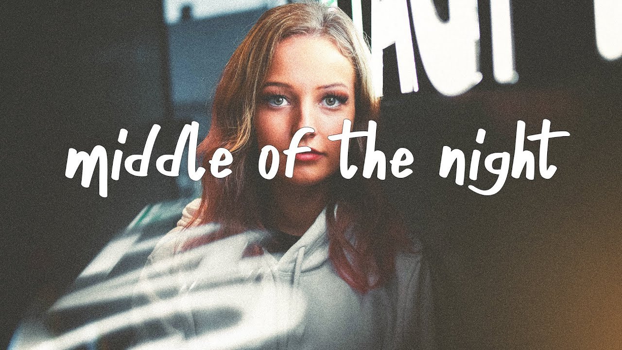 Middle of the night mp3. Middle of the Night Elley Duhé текст. Middle of the Night Elley. In the Middle of the Night текст Elley. Elley Duhe Middle of the Night.